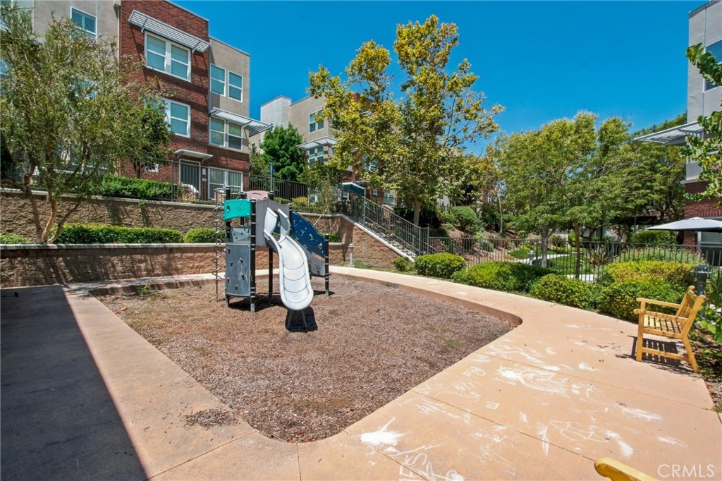 main property photo 50