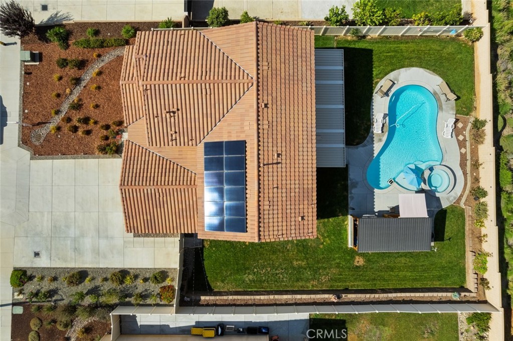 main property photo 41