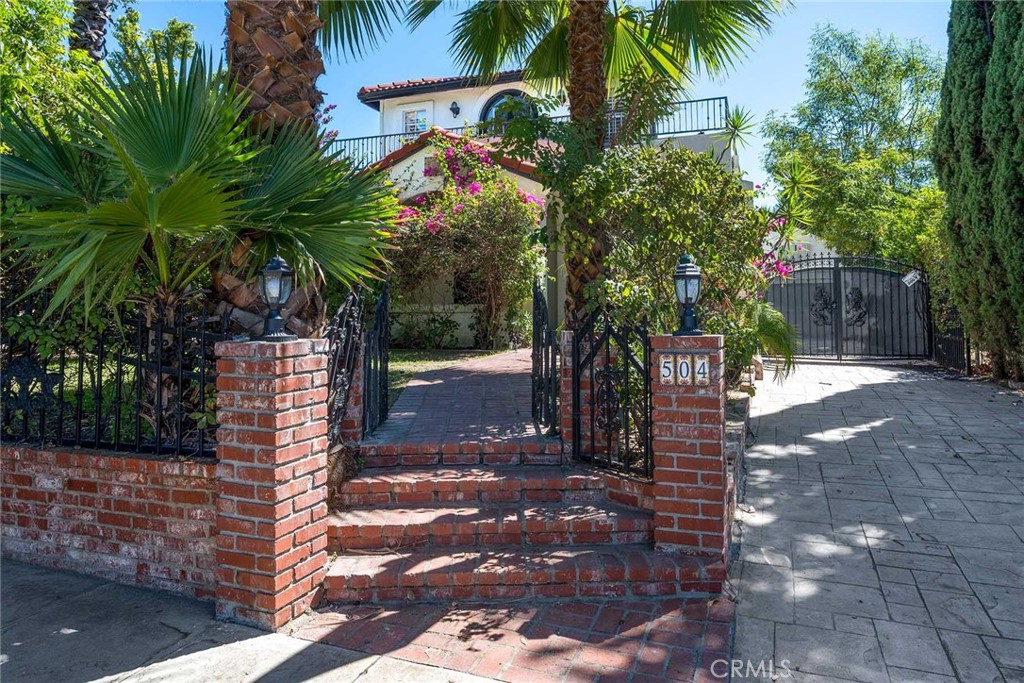 main property photo 1