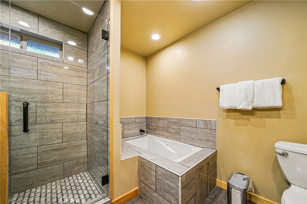 main property photo 74