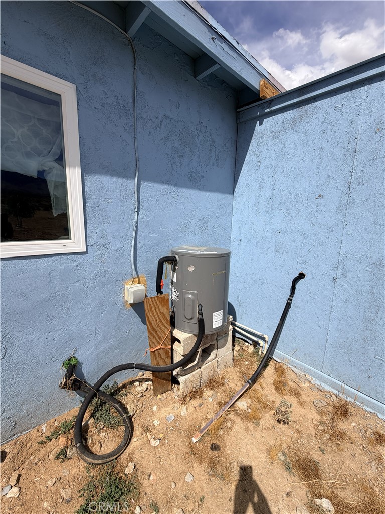 main property photo 9