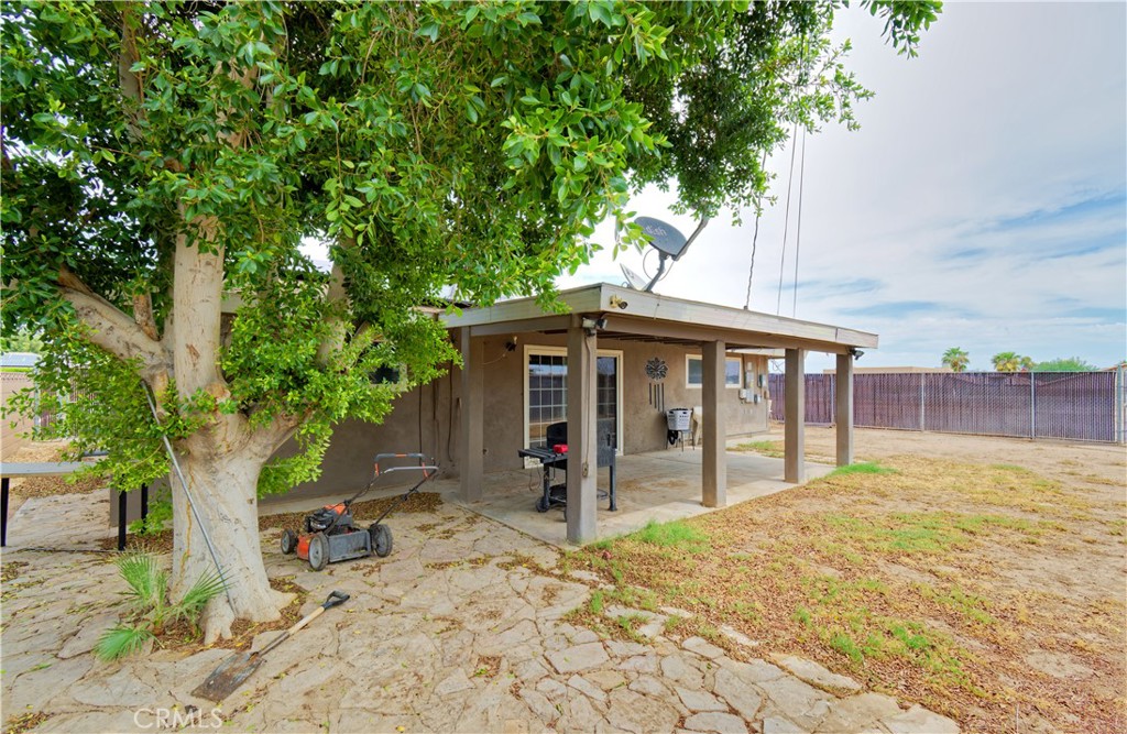 main property photo 19