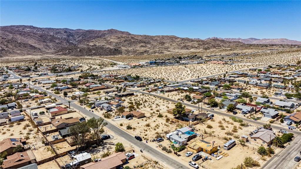 main property photo 12