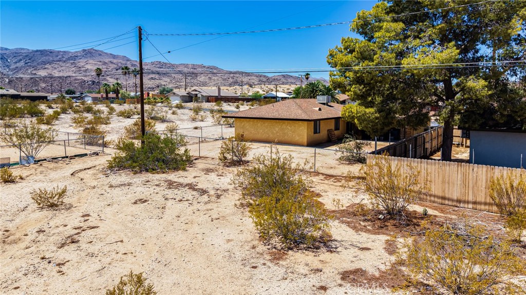 main property photo 24