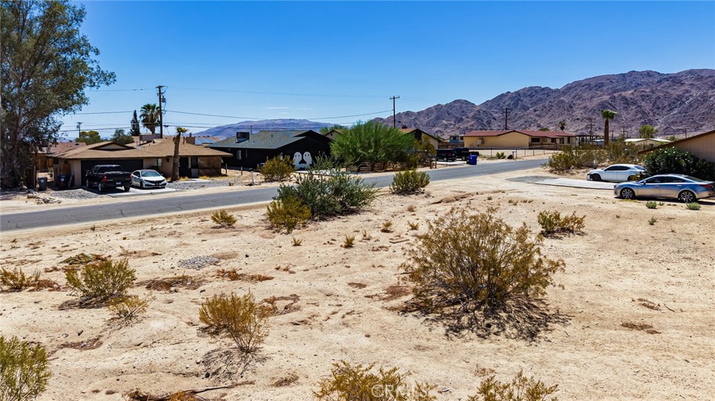 main property photo 25
