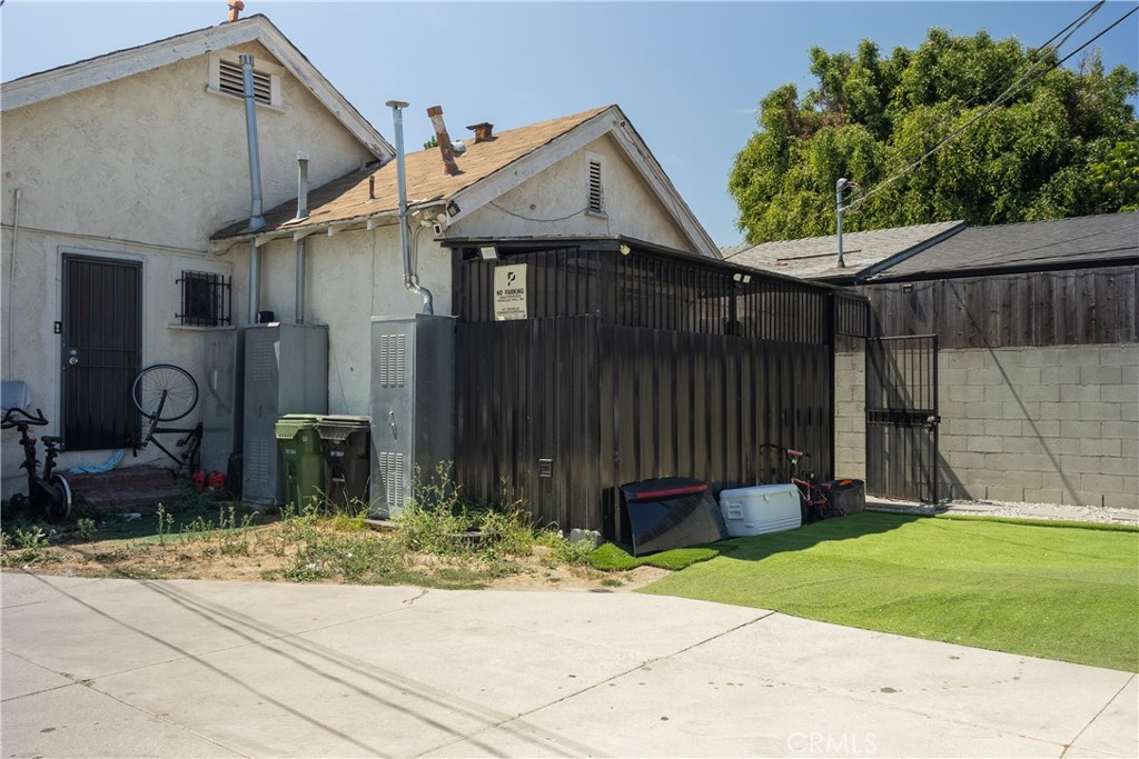 main property photo 6