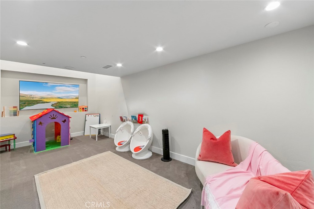 main property photo 63