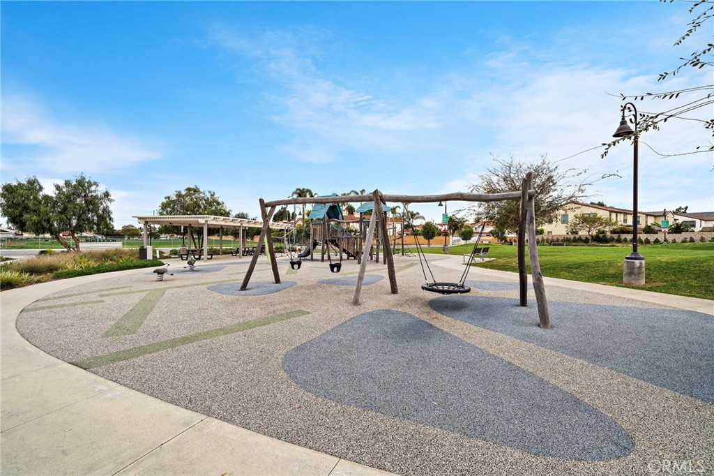 main property photo 74