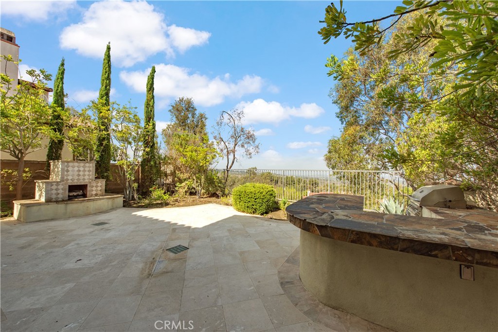 main property photo 50