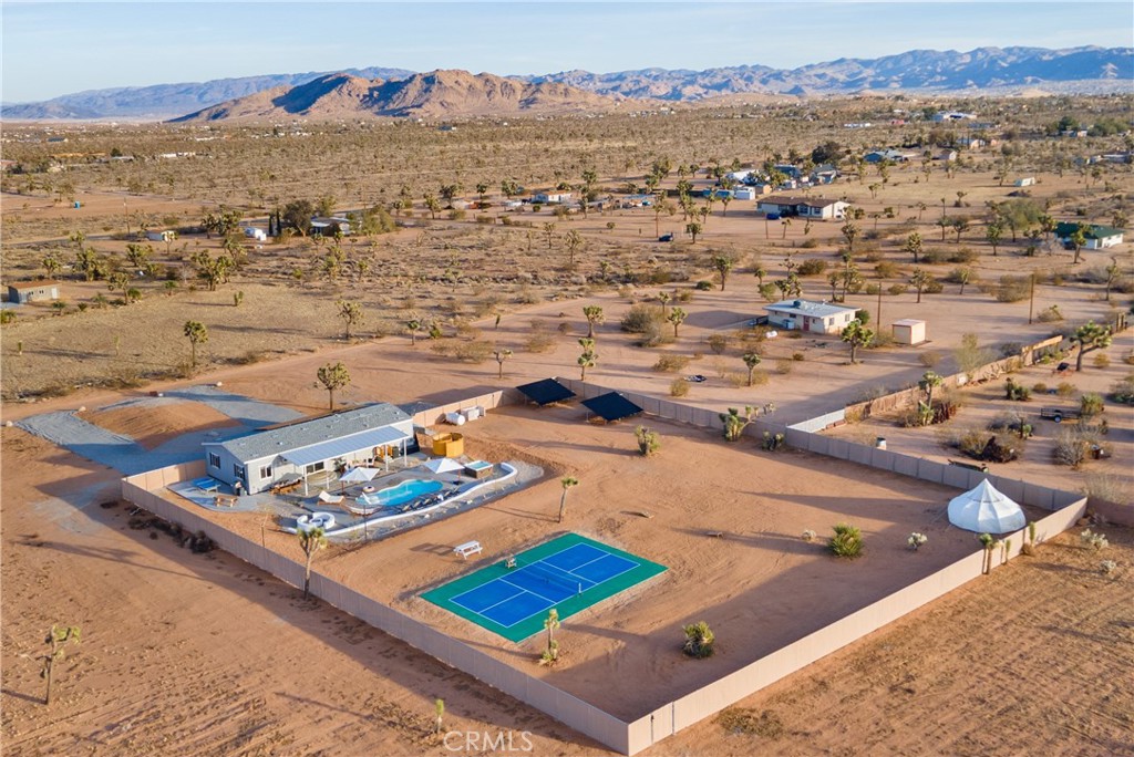 main property photo 28