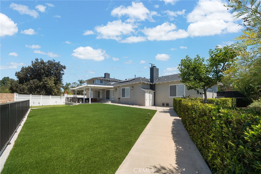main property photo 50