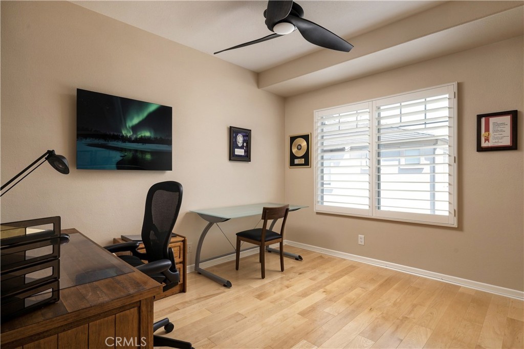 main property photo 25