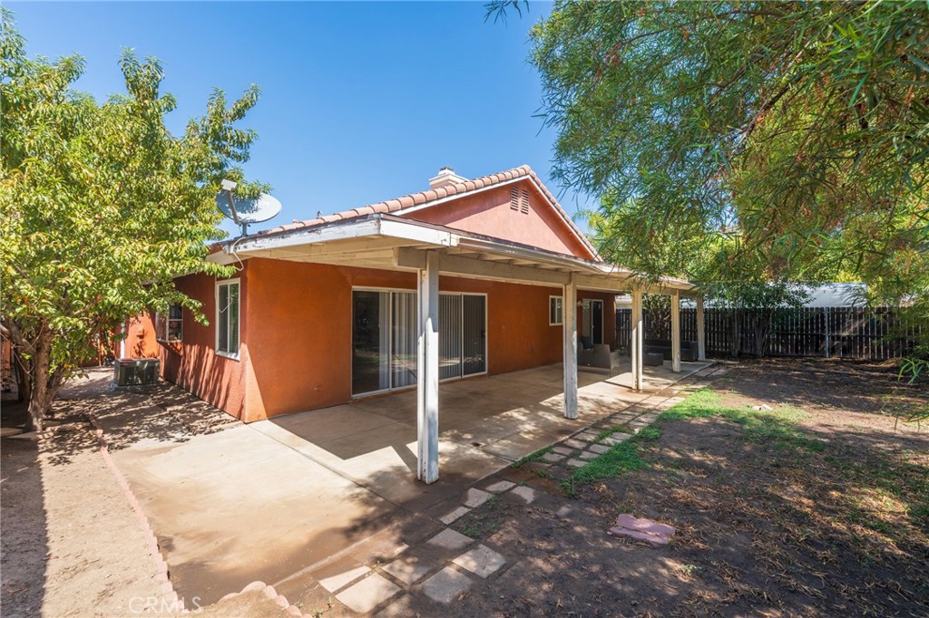 main property photo 12