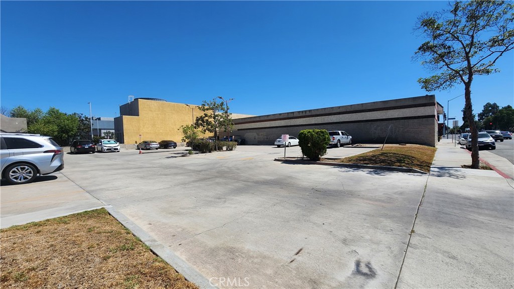main property photo 11
