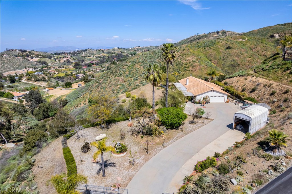 main property photo 27