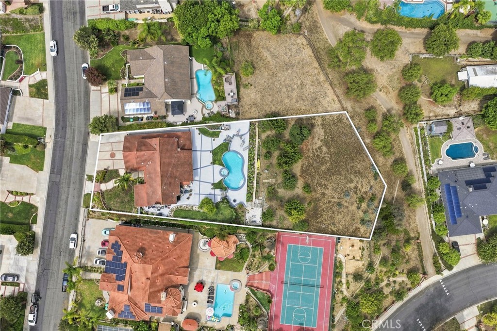 main property photo 4