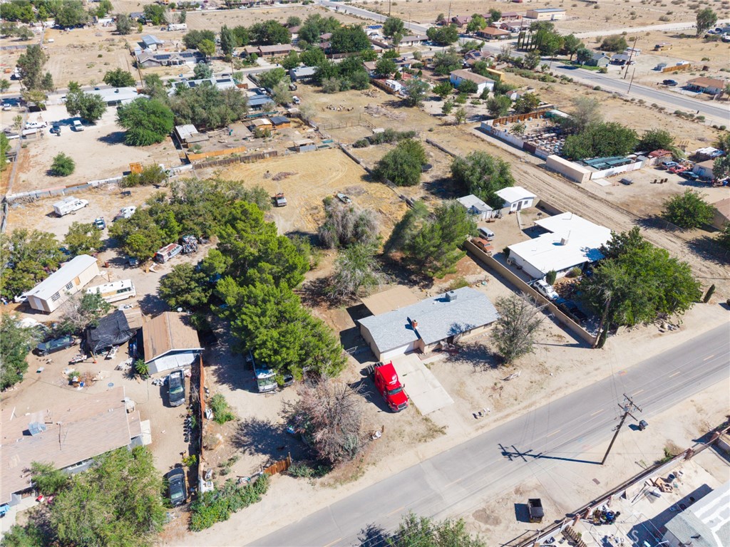 main property photo 28