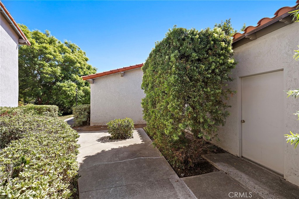 main property photo 73