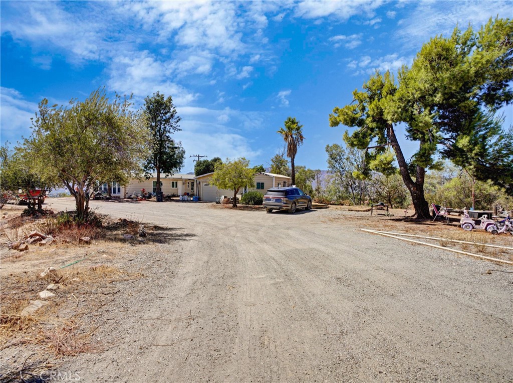main property photo 25