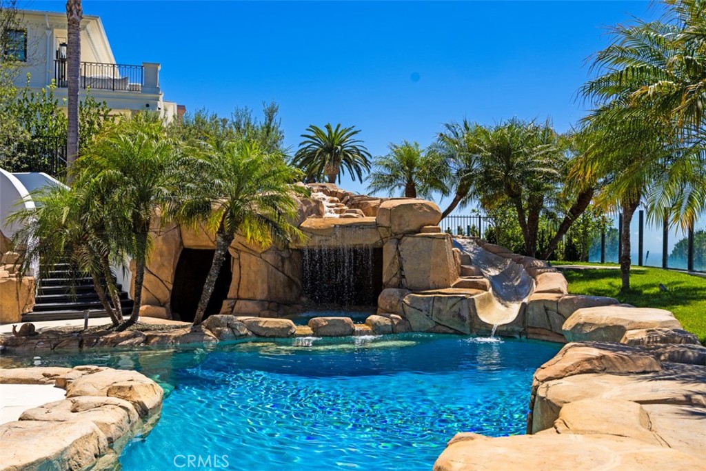 main property photo 59
