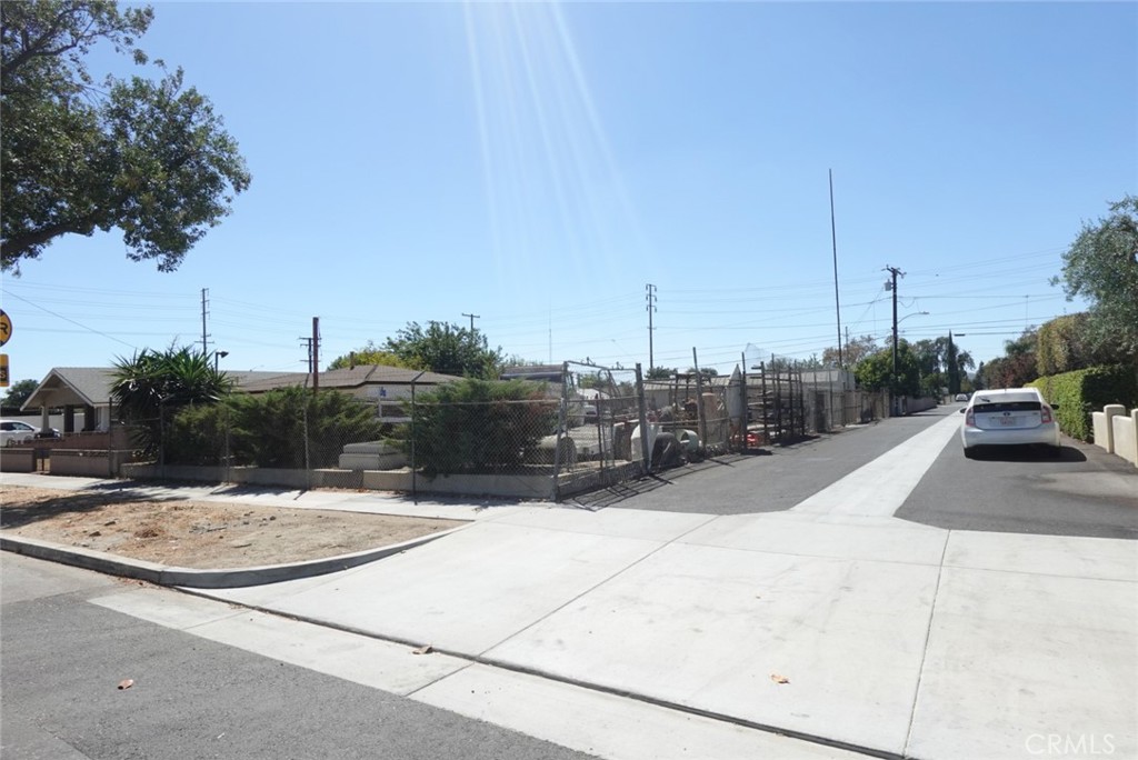main property photo 10