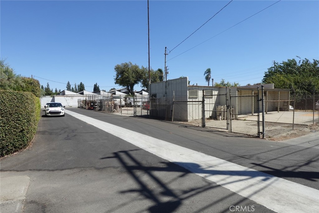 main property photo 8