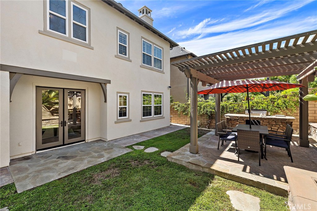 main property photo 28