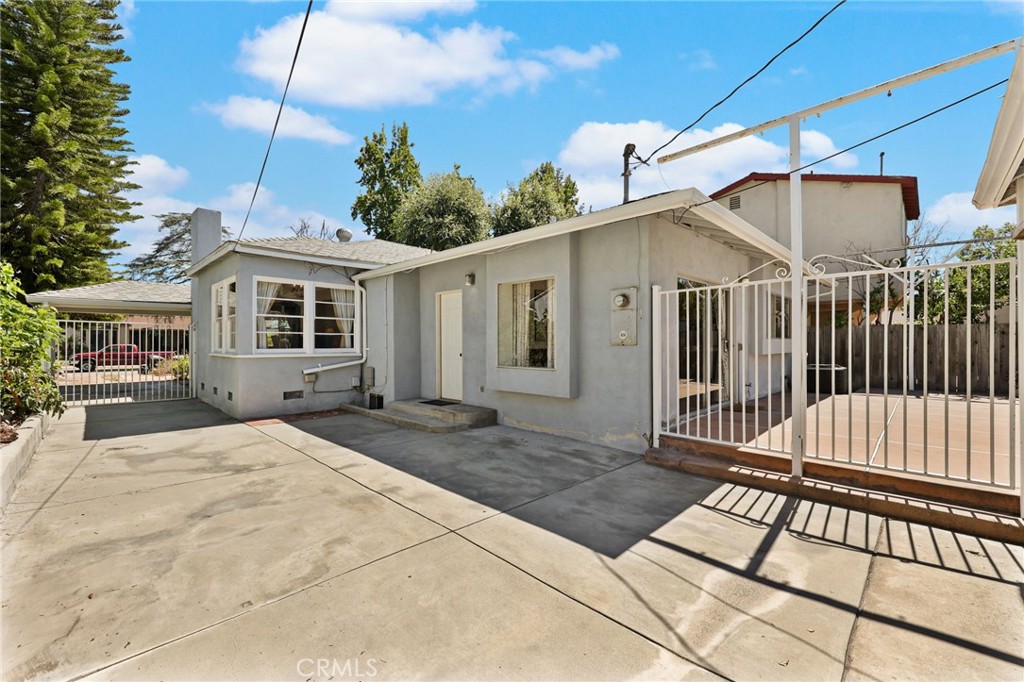 main property photo 30