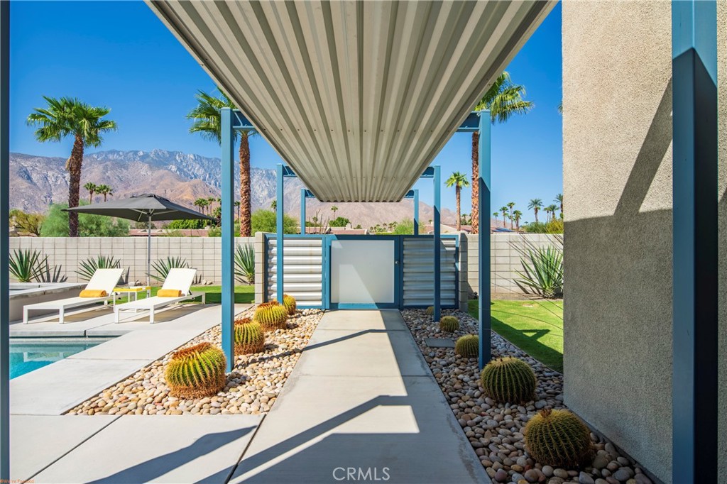 main property photo 50