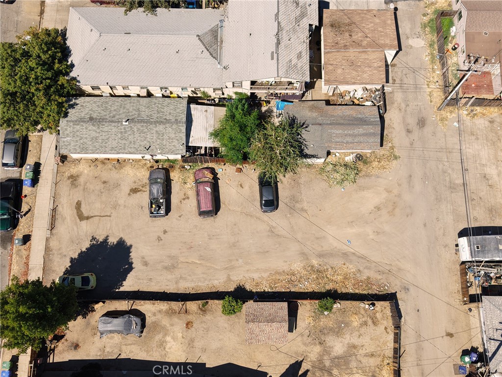 main property photo 13