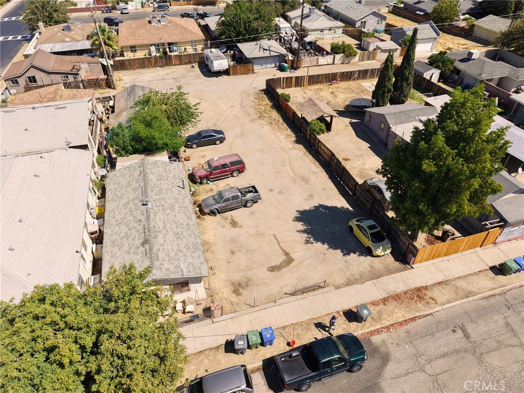 main property photo 7