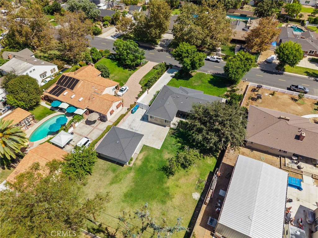 main property photo 51