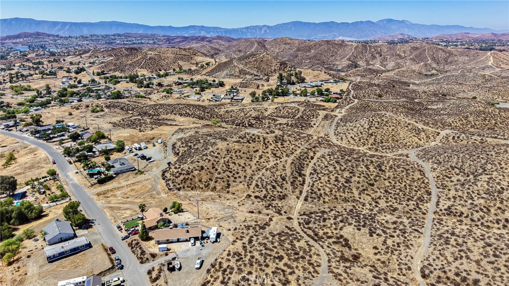 main property photo 10