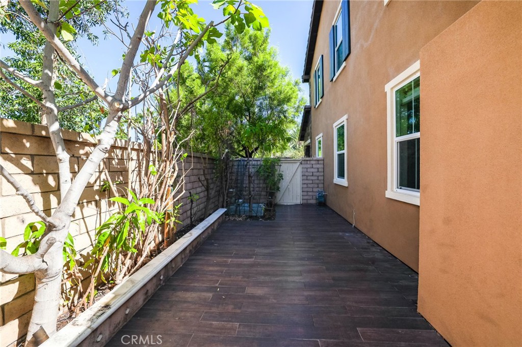 main property photo 50