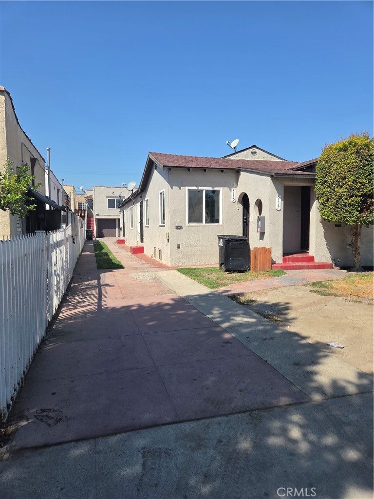 main property photo 9