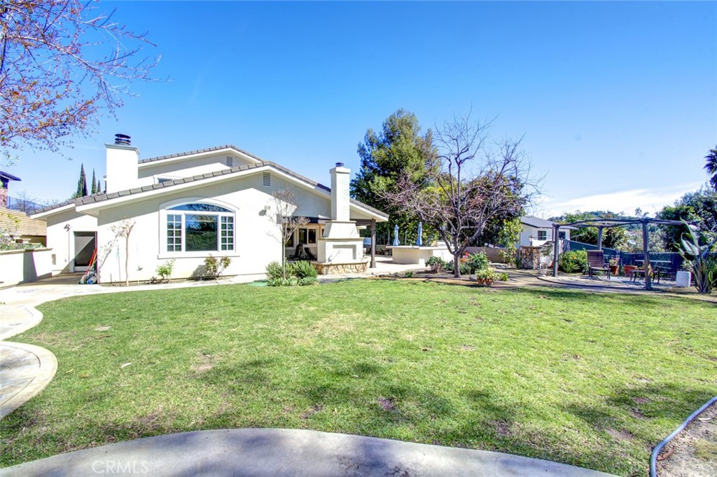 main property photo 24