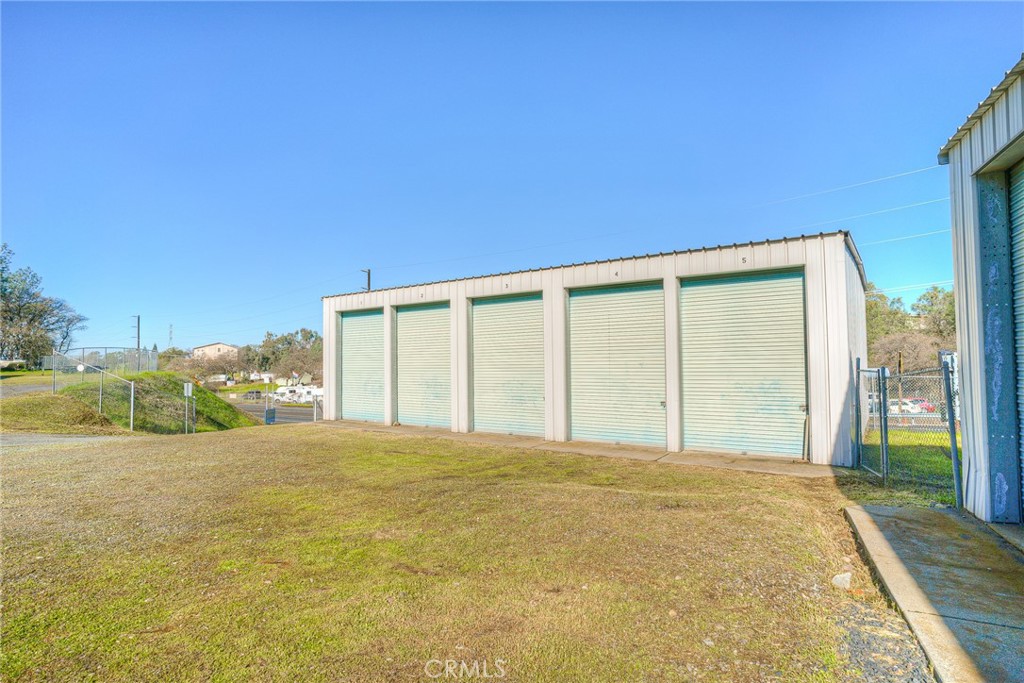main property photo 17