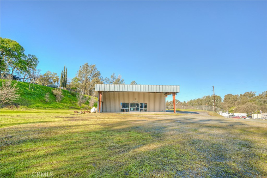 main property photo 25
