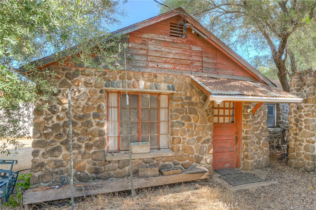 main property photo 47