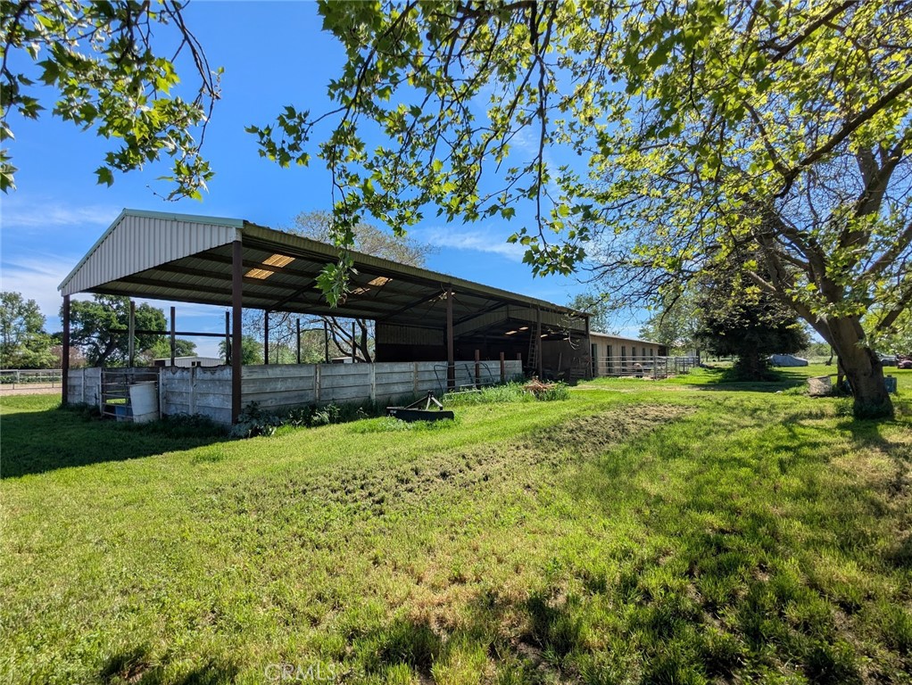 main property photo 10