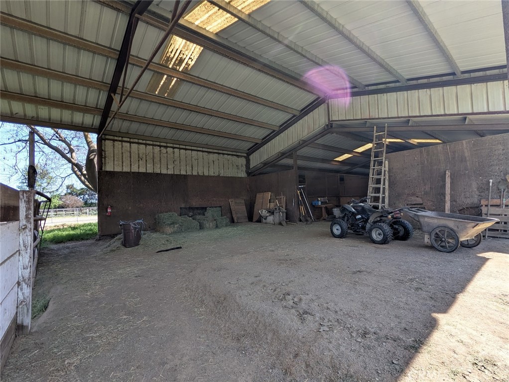 main property photo 12