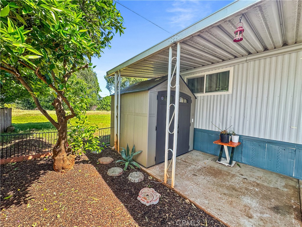 main property photo 13