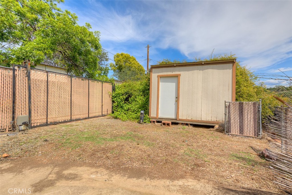 main property photo 34