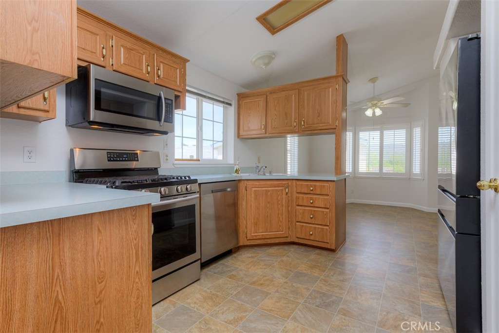 main property photo 11