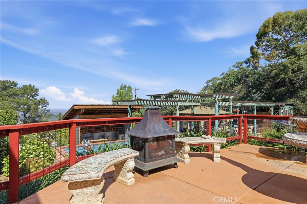 main property photo 33