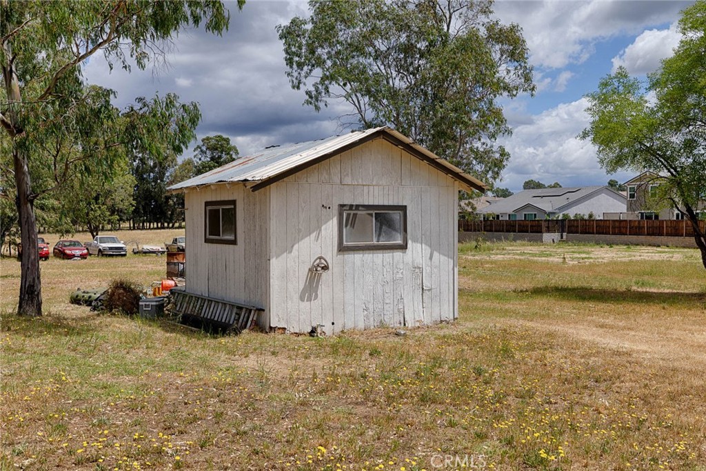 main property photo 38
