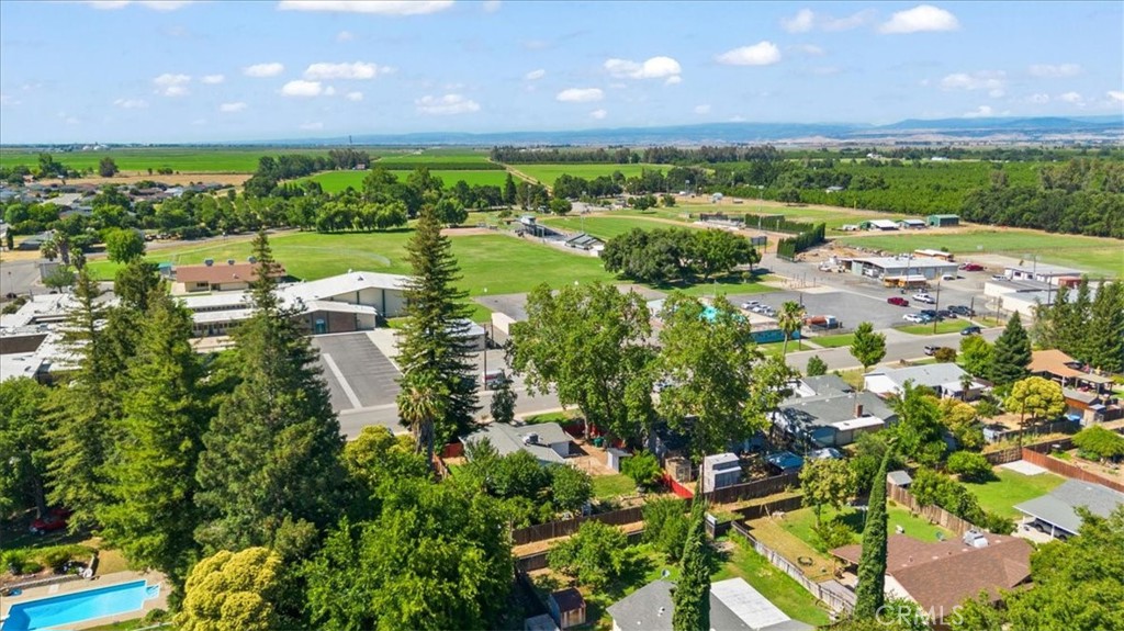 main property photo 32