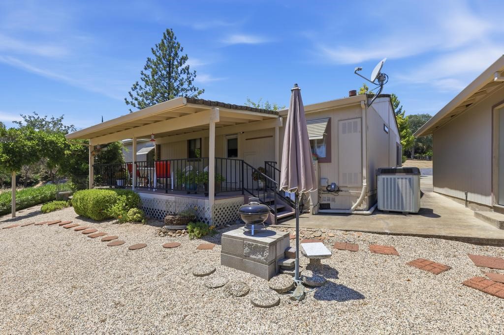main property photo 40