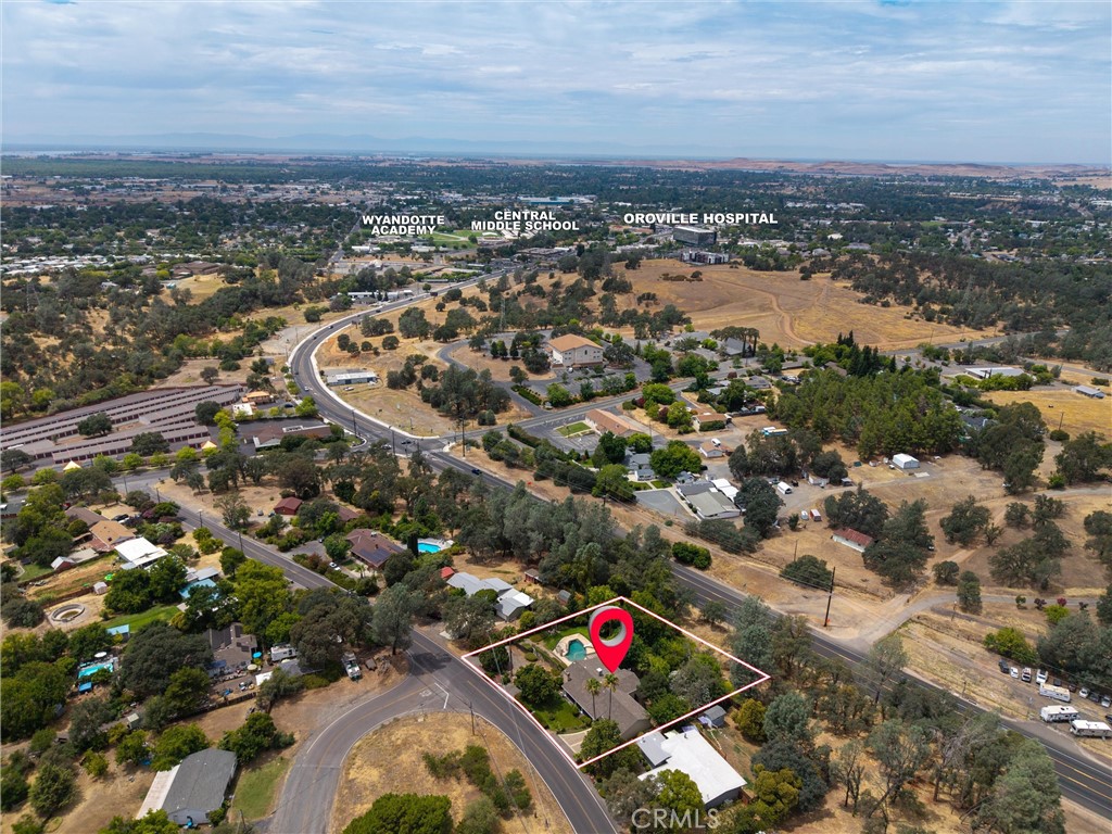 main property photo 24