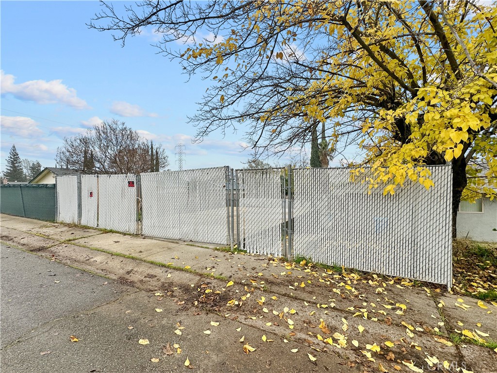 main property photo 21